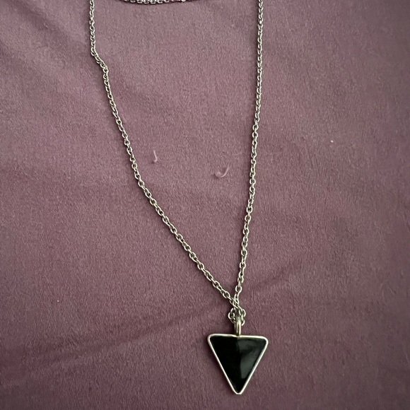 Jewelry - Gold and black necklace